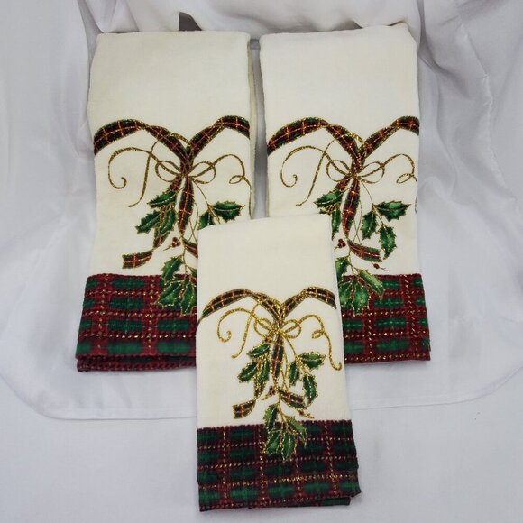 Lenox Christmas Holiday Nouveau Hand and Fingertip Towels Set Of 3 - Picture 1 of 10